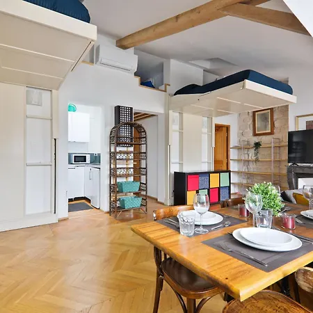 Quartier Pantheon 3 Free Netflix Apartment